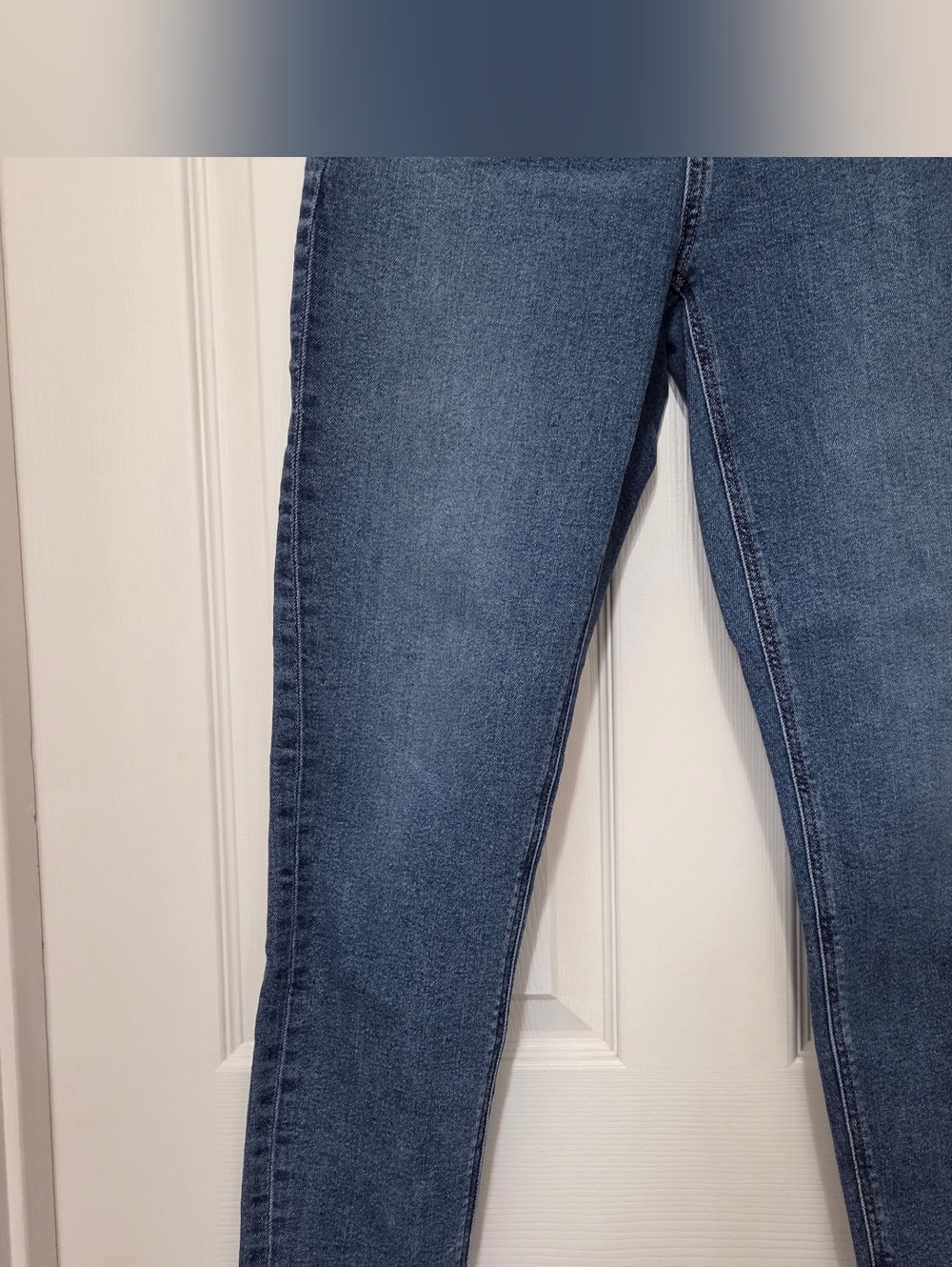 American Eagle Mom Jeans Stretch Slim Leg High Rise Medium Wash sz 0 Short - Picture 3 of 10